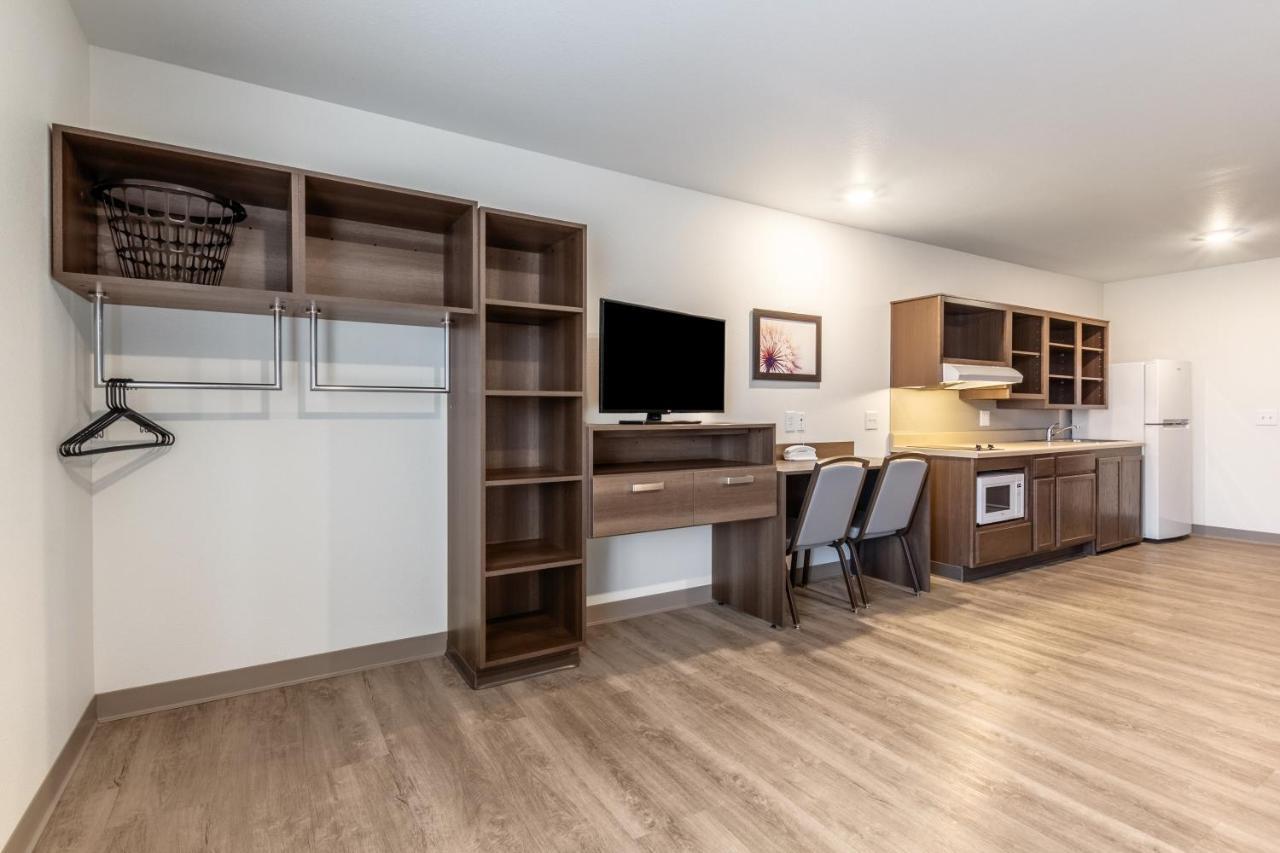 Woodspring Suites Bakersfield East Luaran gambar
