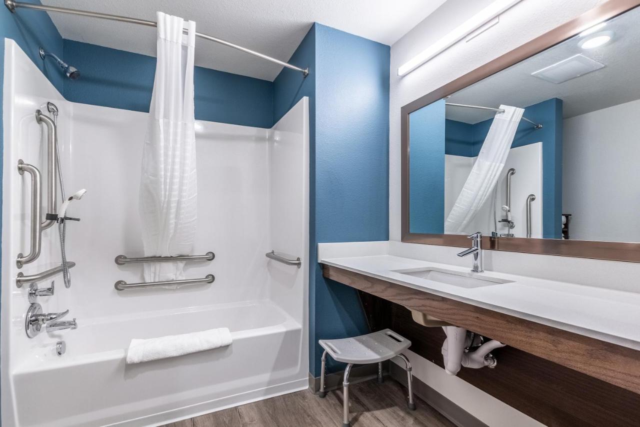 Woodspring Suites Bakersfield East Luaran gambar