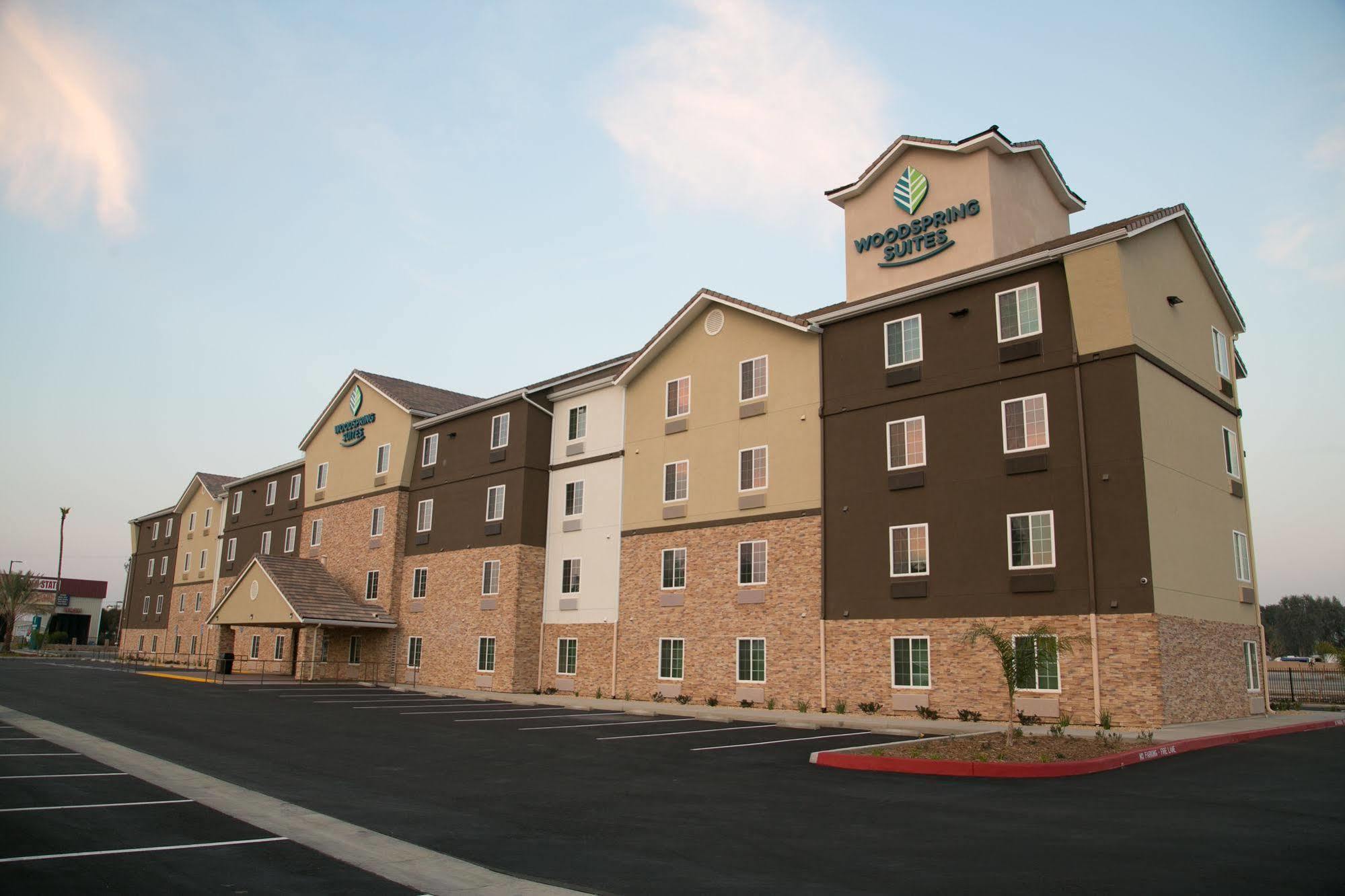 Woodspring Suites Bakersfield East Luaran gambar