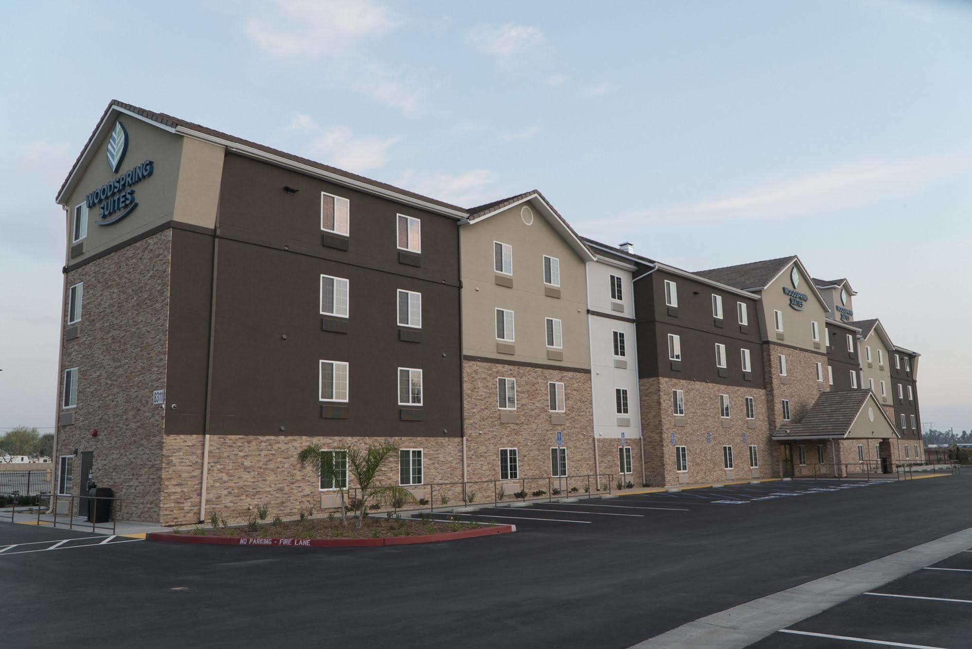 Woodspring Suites Bakersfield East Luaran gambar